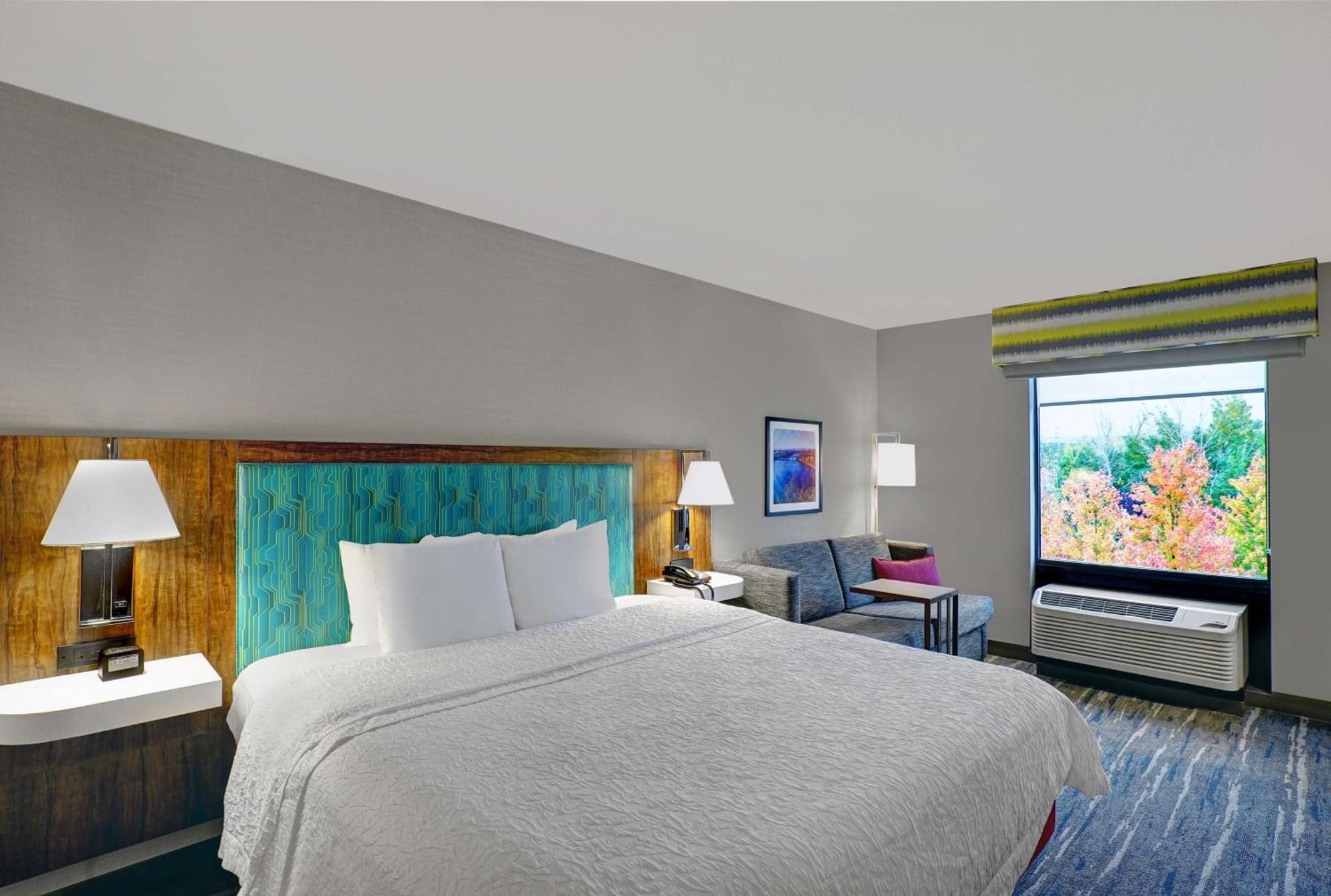 Hampton Inn Utica Exterior foto